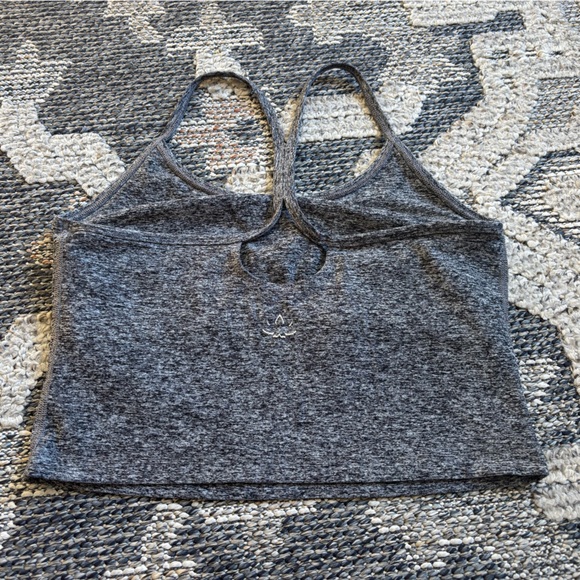 Beyond Yoga Crop Y Tank Womens Size Medium - Picture 2 of 4